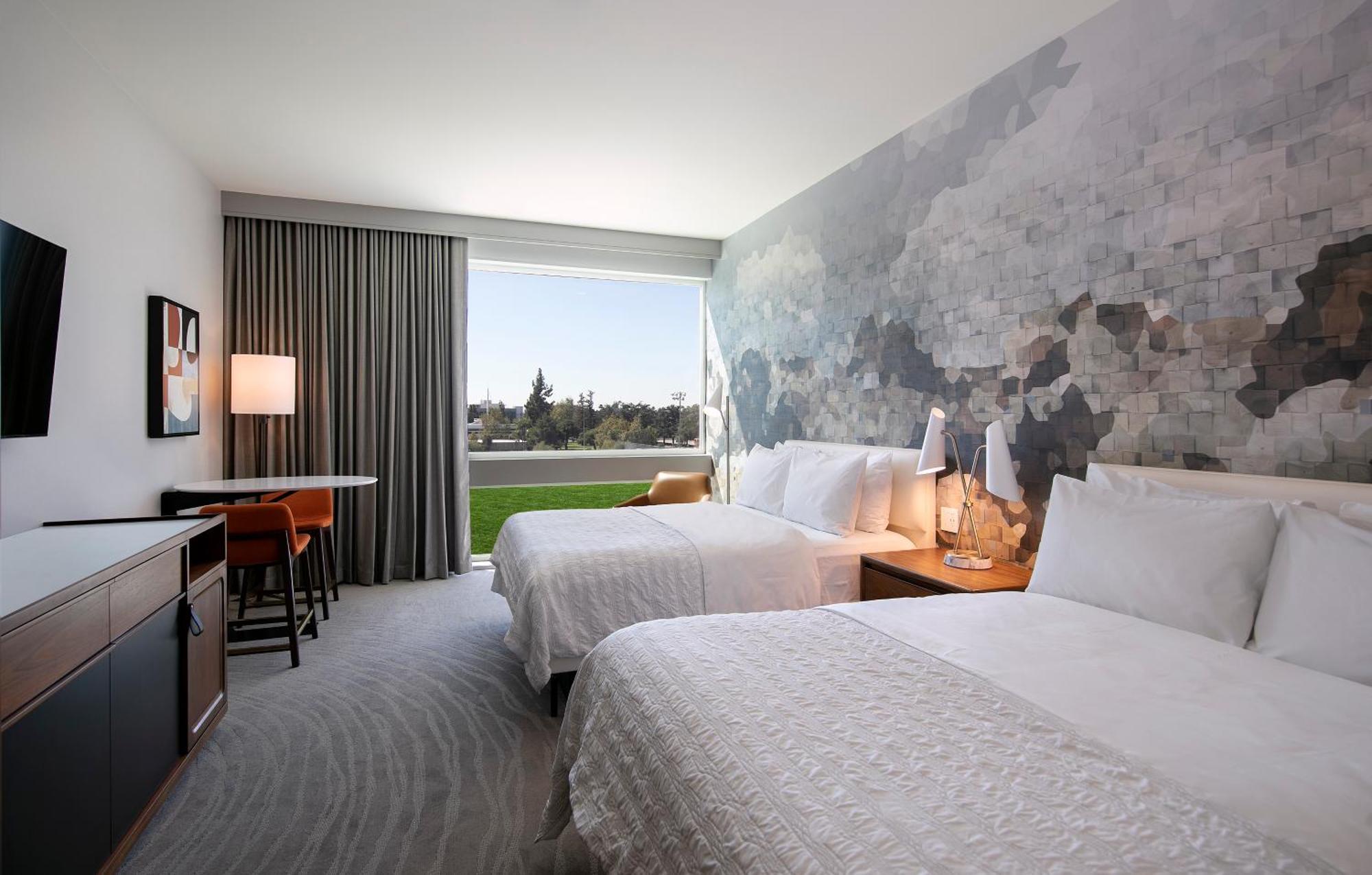 Le Meridien Pasadena Arcadia Exterior photo