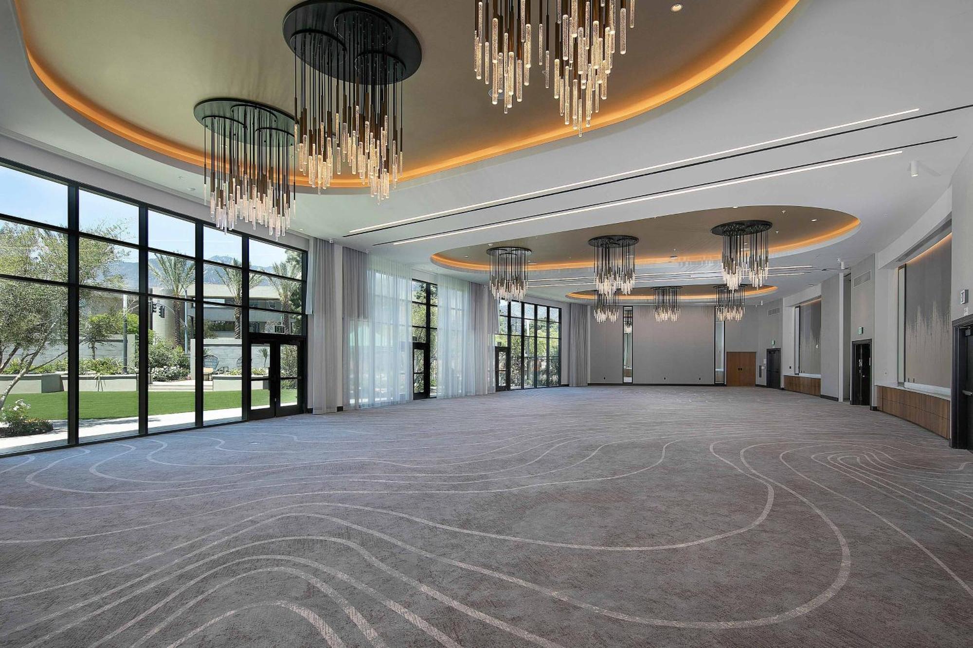 Le Meridien Pasadena Arcadia Exterior photo