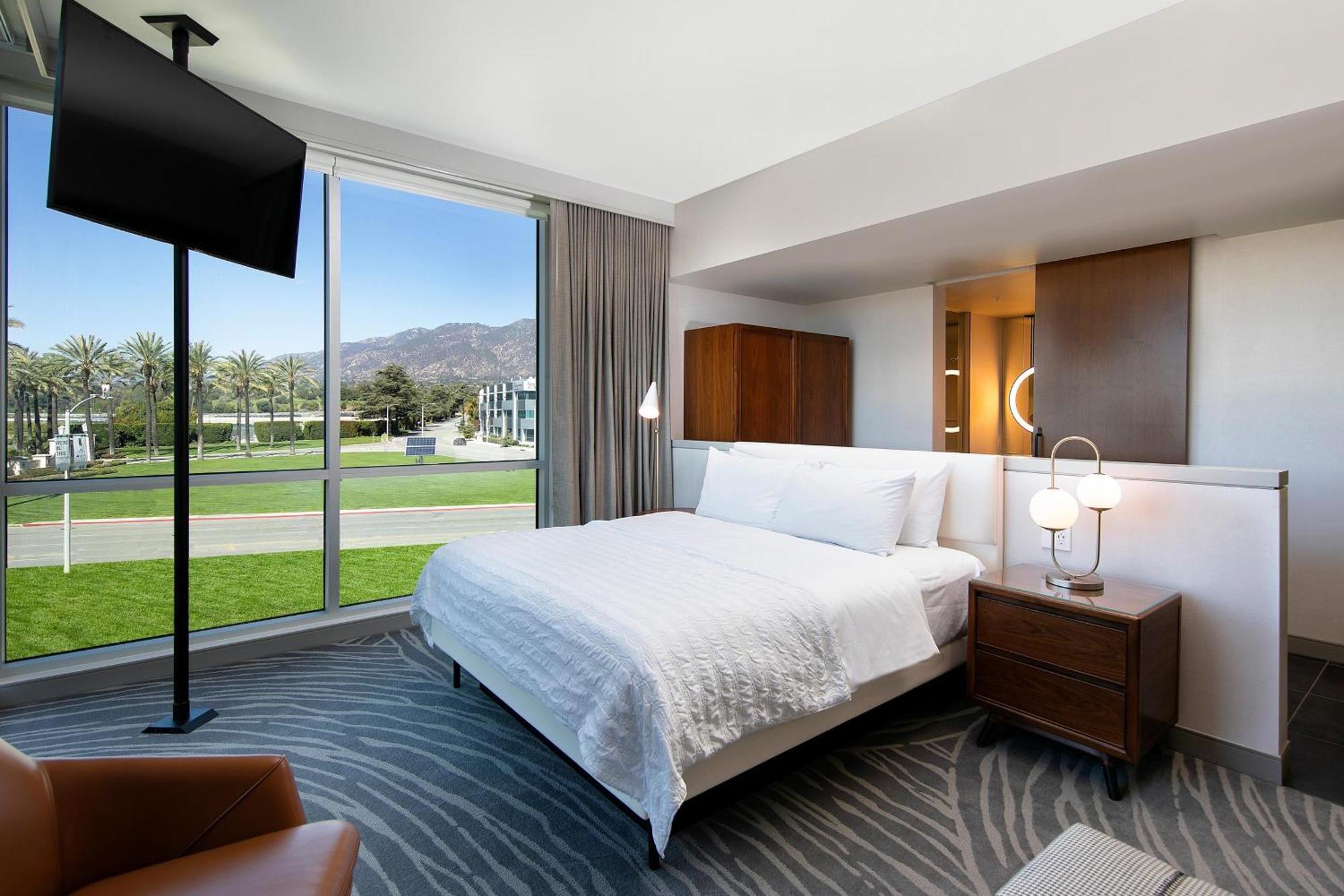 Le Meridien Pasadena Arcadia Exterior photo