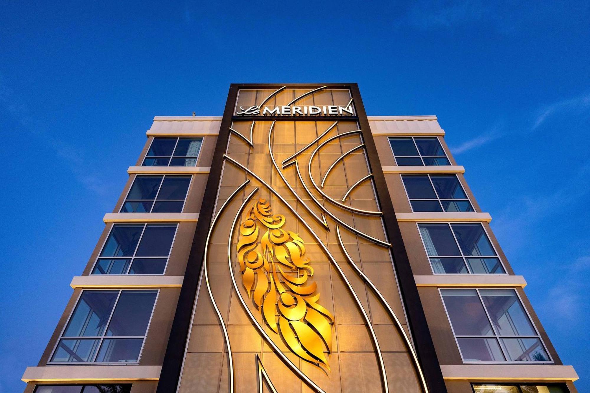 Le Meridien Pasadena Arcadia Exterior photo